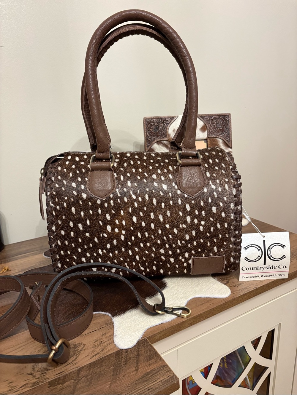 Countryside Co. Brown Axis Speckled Hair-on Hide Barrel Speedy